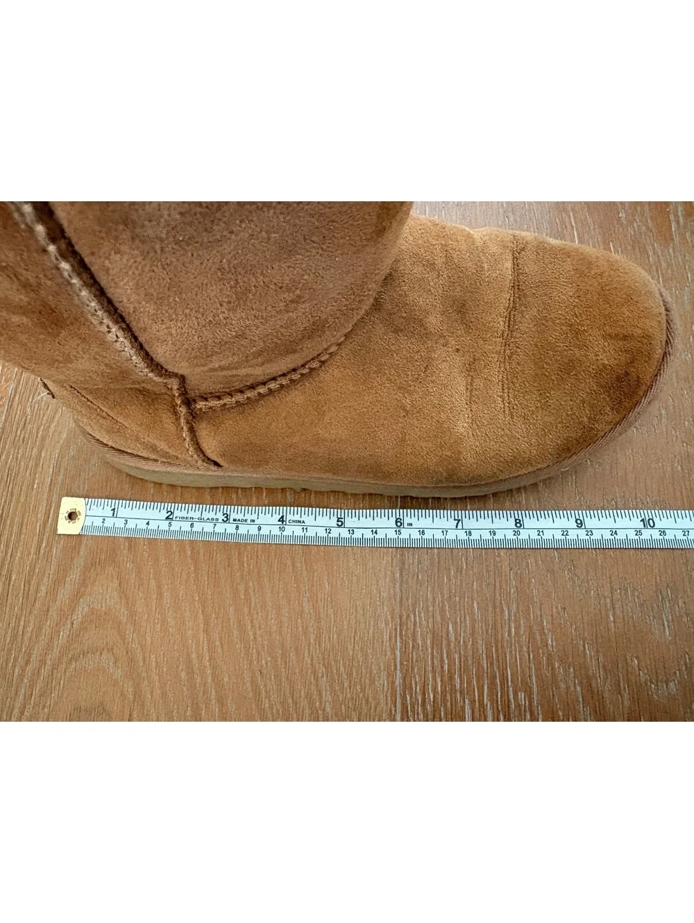 UGG Chestnut Sheepskin Boots Cozy Classic Style Size 4 US